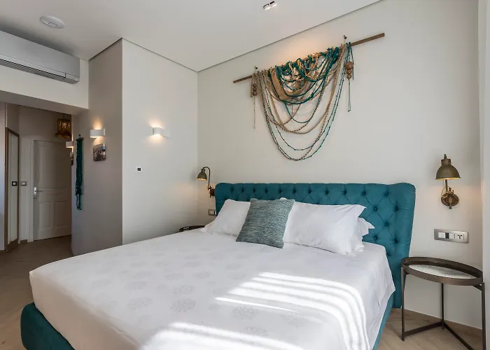 Seaview Luxury Retreat